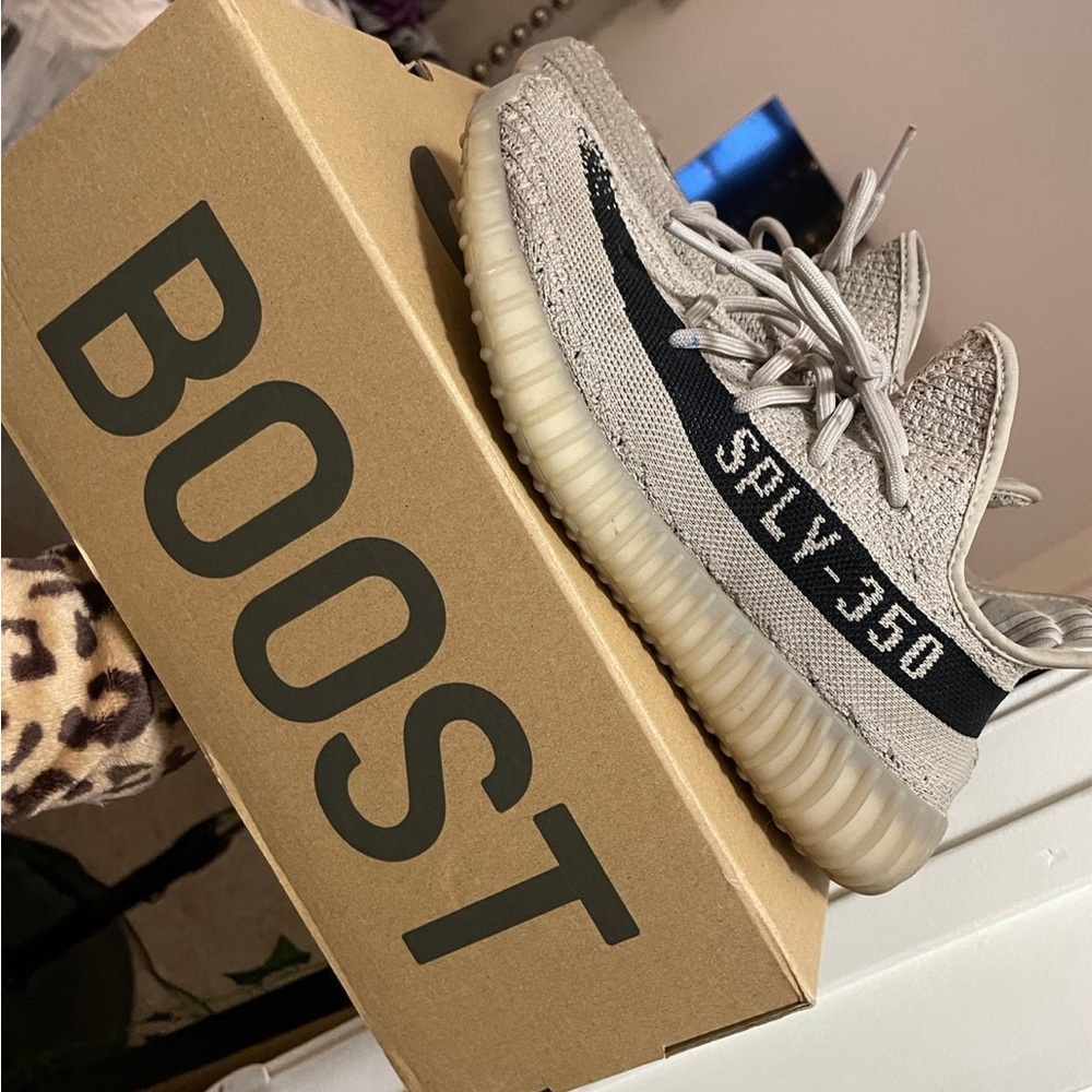 Yeezys boost 350 size 7.5